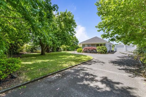 Photo of property in 113 Boord Crescent, Kumeu, 0891