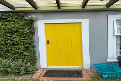 Photo of property in 12 Harland Street, Brooklyn, Wellington, 6021