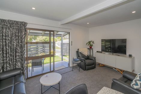 Photo of property in 2 Ridge Road, Tairua, 3508