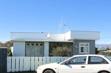 Photo of property in 5 Huia Street, Foxton Beach, Foxton, 4815