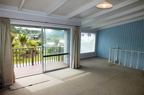 Photo of property in 1/4 Arkles Strand, Arkles Bay, Whangaparaoa, 0932