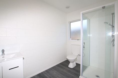 Photo of property in 3/74 Portage Road, New Lynn, Auckland, 0600