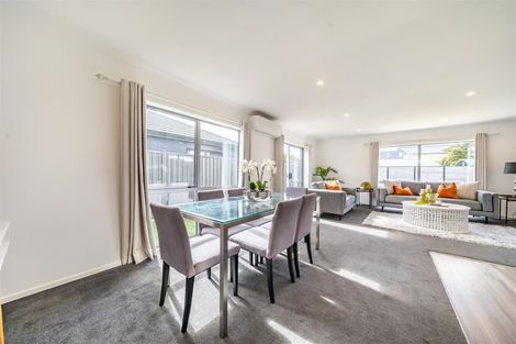 Photo of property in 4 Te Kaeaea Crescent, Wallaceville, Upper Hutt, 5018