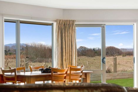 Photo of property in 34 Kiwi Avenue, Waikuku Beach, 7473