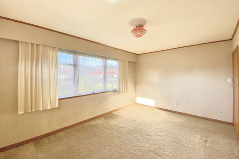 Photo of property in 4 Sullivan Grove, Epuni, Lower Hutt, 5011