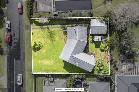 Photo of property in 3 Gill Avenue, Te Atatu Peninsula, Auckland, 0610
