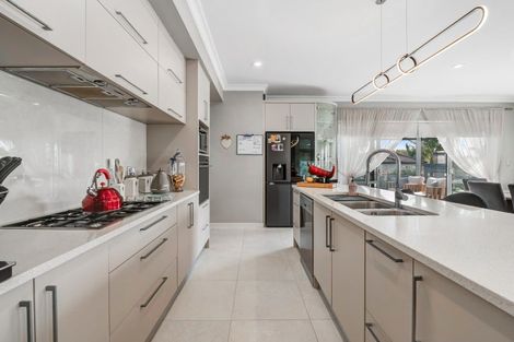 Photo of property in 12 Vera Court, Silverdale, 0932