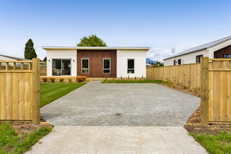Photo of property in 9 Horoeka Street, Inglewood, 4330