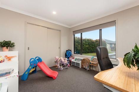 Photo of property in 21 Oakwood Way, Papamoa Beach, Papamoa, 3118