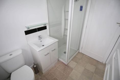 Photo of property in 124 Memorial Avenue, Burnside, Christchurch, 8053