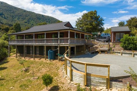 Photo of property in 16 Tai Close, Kaiuma Bay, Havelock, 7178