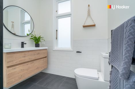 Photo of property in 65 Hargest Crescent, Saint Kilda, Dunedin, 9012