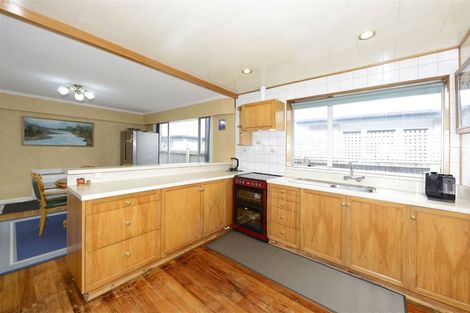 Photo of property in 32 Dunedin Street, Redwood, Christchurch, 8051