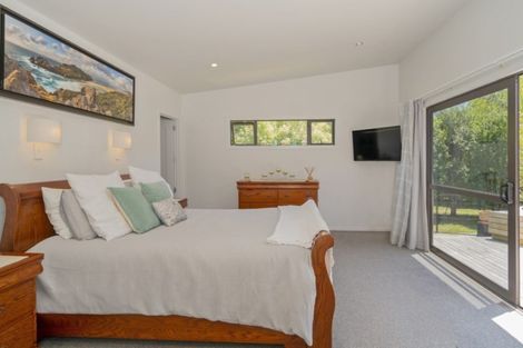 Photo of property in 8 Pumpkin Flat Road, Kuaotunu, Whitianga, 3592