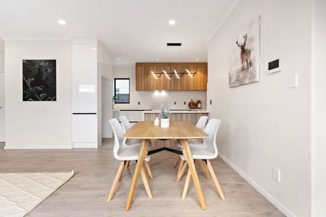 Photo of property in 11 Arahi Road, Clevedon, 2582