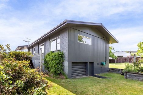 Photo of property in 45 Tremaine Avenue, Two Mile Bay, Taupo, 3330