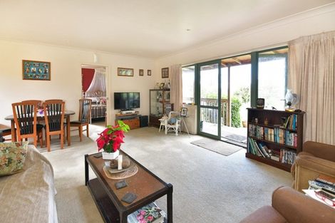Photo of property in 39 Crosland Road, South Head, Helensville, 0874