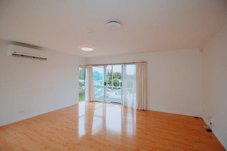 Photo of property in 2/12 Sherwood Avenue, Te Atatu South, Auckland, 0610
