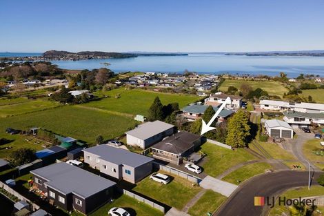 Photo of property in 20a Adela Stewart Drive West, Athenree, Waihi Beach, 3177