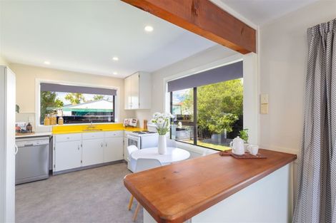 Photo of property in 2/14 Shetland Street, Woolston, Christchurch, 8062