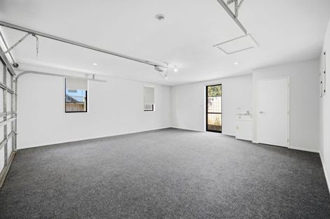 Photo of property in 132a Lynwood Road, New Lynn, Auckland, 0600