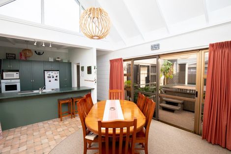 Photo of property in 6 Pinnock Place, Ngatea, 3503