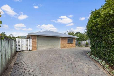 Photo of property in 2a Gillies Avenue, Claudelands, Hamilton, 3214