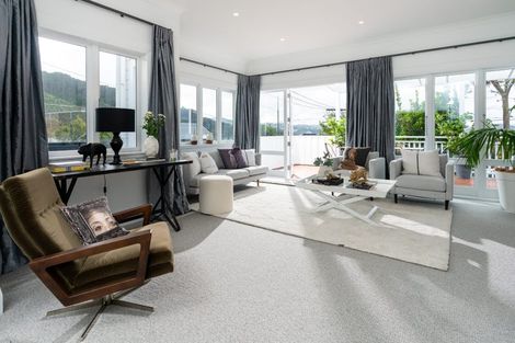 Photo of property in 15 Wesley Road, Kelburn, Wellington, 6012