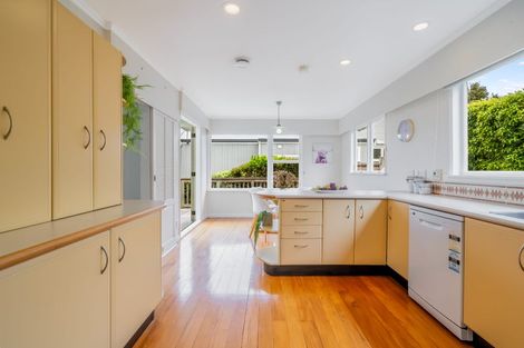 Photo of property in 14a Donald Crescent, Karori, Wellington, 6012