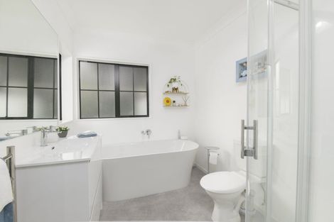 Photo of property in 80 Abilene Crescent, Churton Park, Wellington, 6037