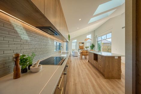 Photo of property in 13 Finstock Way, Rolleston, 7614