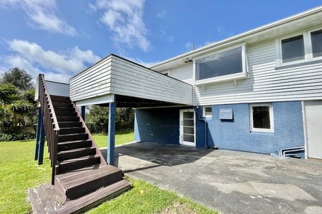 Photo of property in 3 Taha Road, Te Atatu South, Auckland, 0610