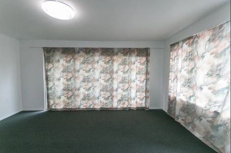 Photo of property in 6 Kilcar Place, Massey, Auckland, 0614