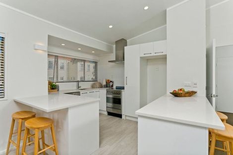 Photo of property in 1/1 Sanders Avenue, Takapuna, Auckland, 0622
