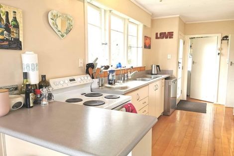 Photo of property in 5 Kapekape Place, Pukerua Bay, 5026