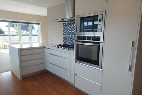 Photo of property in 70 Lemon Street, New Plymouth, 4310