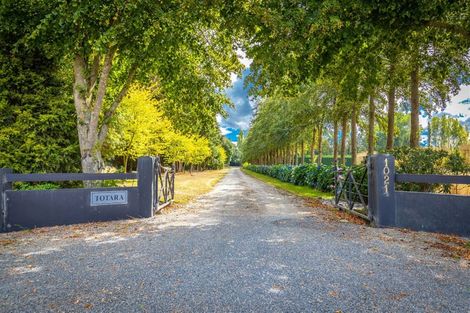 Photo of property in 1009 Wolffs Road, West Eyreton, Rangiora, 7476