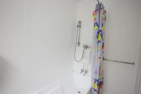 Photo of property in 2 Queen Street, Brighton, Dunedin, 9035