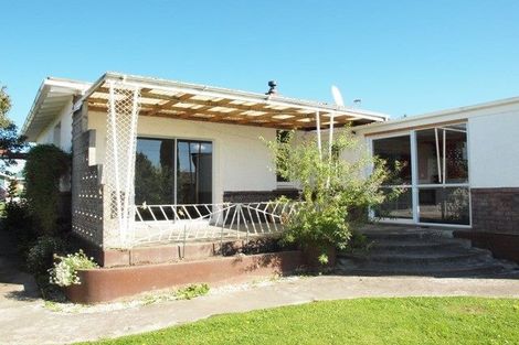 Photo of property in 21 Morton Street, Edendale, 9825