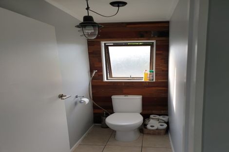 Photo of property in 1/35 St Leonards Road, Kelston, Auckland, 0602