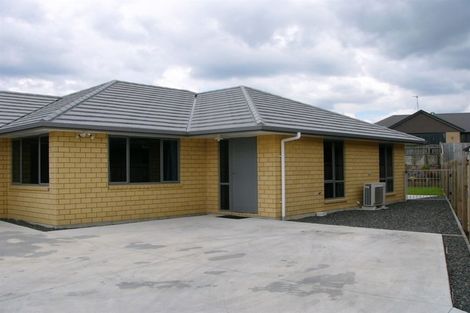 Photo of property in 20 Max Landing, Grandview Heights, Hamilton, 3200