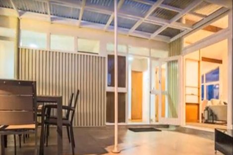 Photo of property in 1/14 Grassways Avenue, Pakuranga, Auckland, 2010