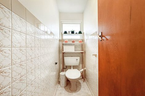 Photo of property in 8 Davidson Crescent, Hornby, Christchurch, 8042