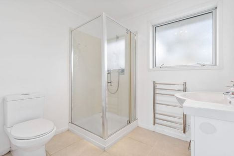 Photo of property in 19b Te Atatu Road, Te Atatu South, Auckland, 0610