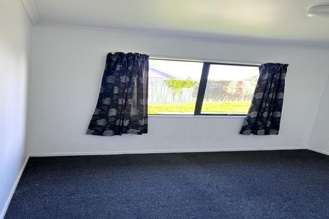 Photo of property in 68b Sutton Crescent, Papakura, 2110