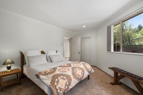 Photo of property in 104 Milton Terrace, Picton, 7220