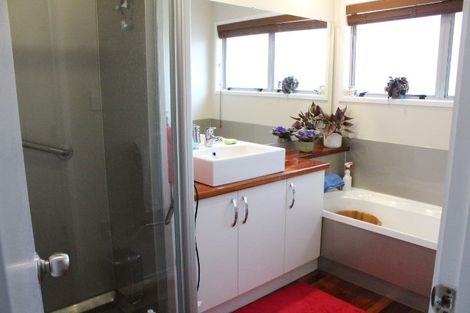 Photo of property in 48 Orangewood Drive, Northpark, Auckland, 2013