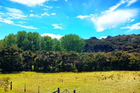 Photo of property in 9/11 Ocean View Road, Cable Bay, 0420