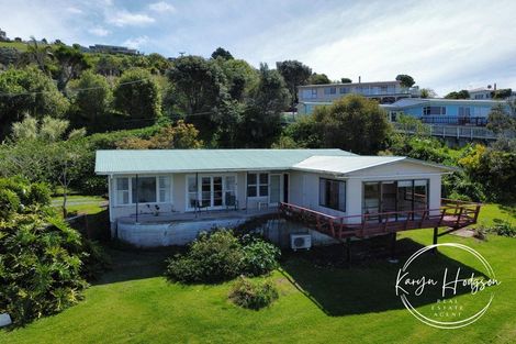 Photo of property in 12 Piccadilly Street, Pahi, Paparoa, 0571