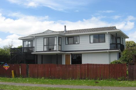 Photo of property in 132 Finlayson Avenue, Clendon Park, Auckland, 2103